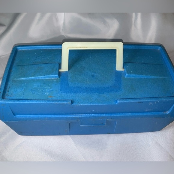 EMCO Other - EMCO Blue Plastic Fishing Tackle Box with Handle Fish Stories Compartments